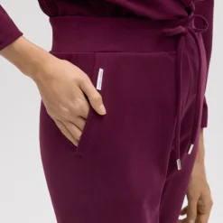 Calça Jogger Texturizada Bordô Ysabel Mora