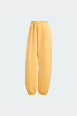 Calças Largas Soft Lux adidas
