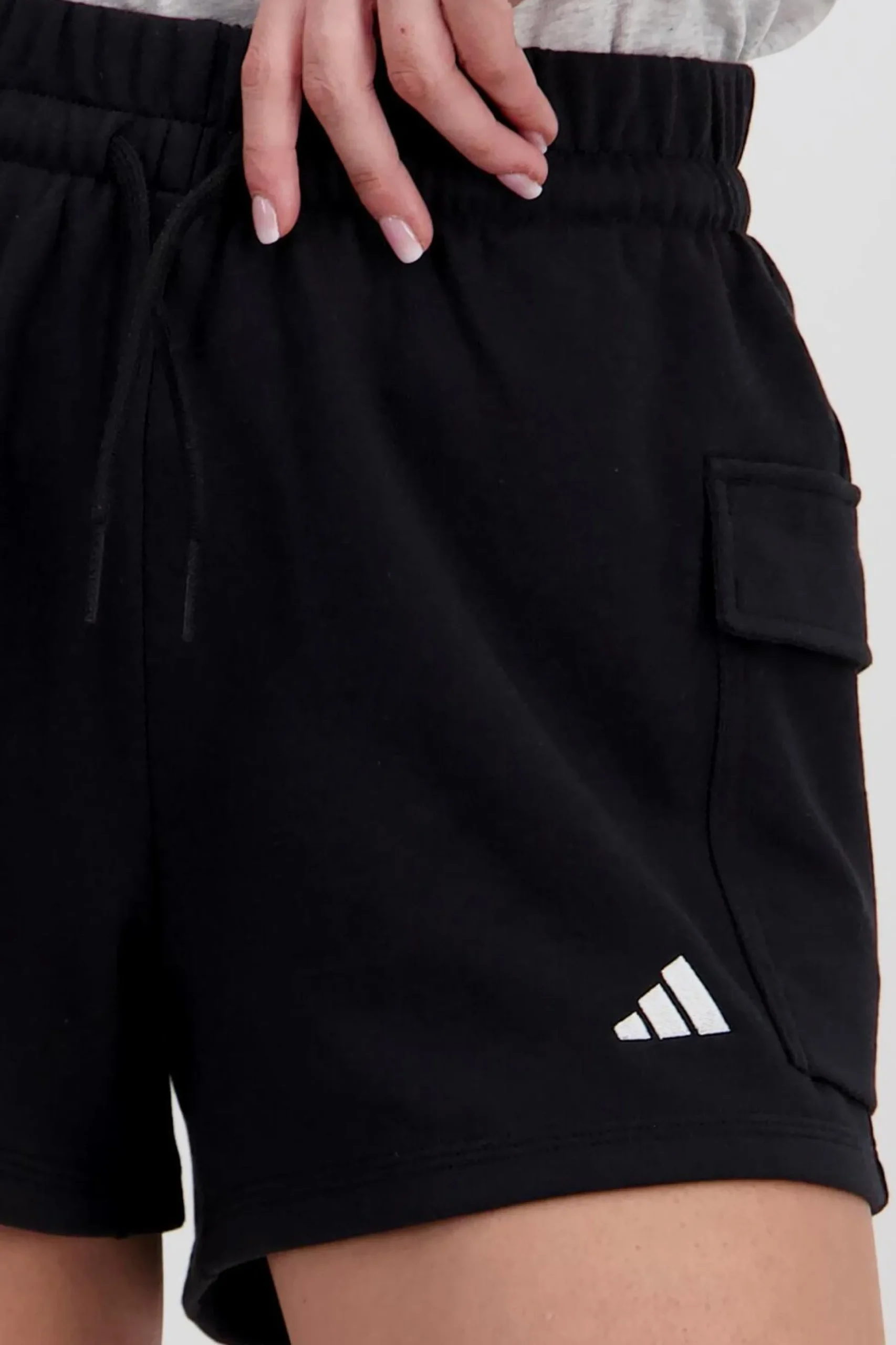 Calções adidas