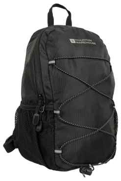 Mountain Warehouse Trek