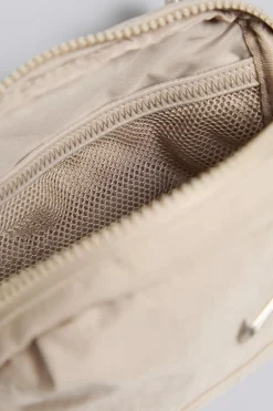 Nike Aura