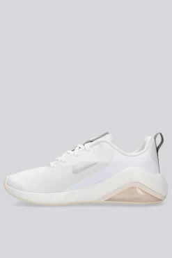 Nike Bella 7