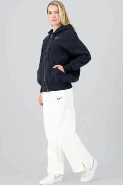 Nike Club