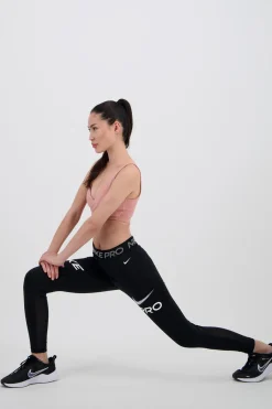 Nike Pro
