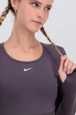 Nike Pro