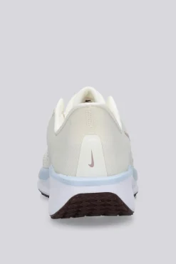 Nike Quest 6