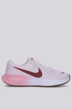 Nike Revolution 8