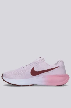 Nike Revolution 8