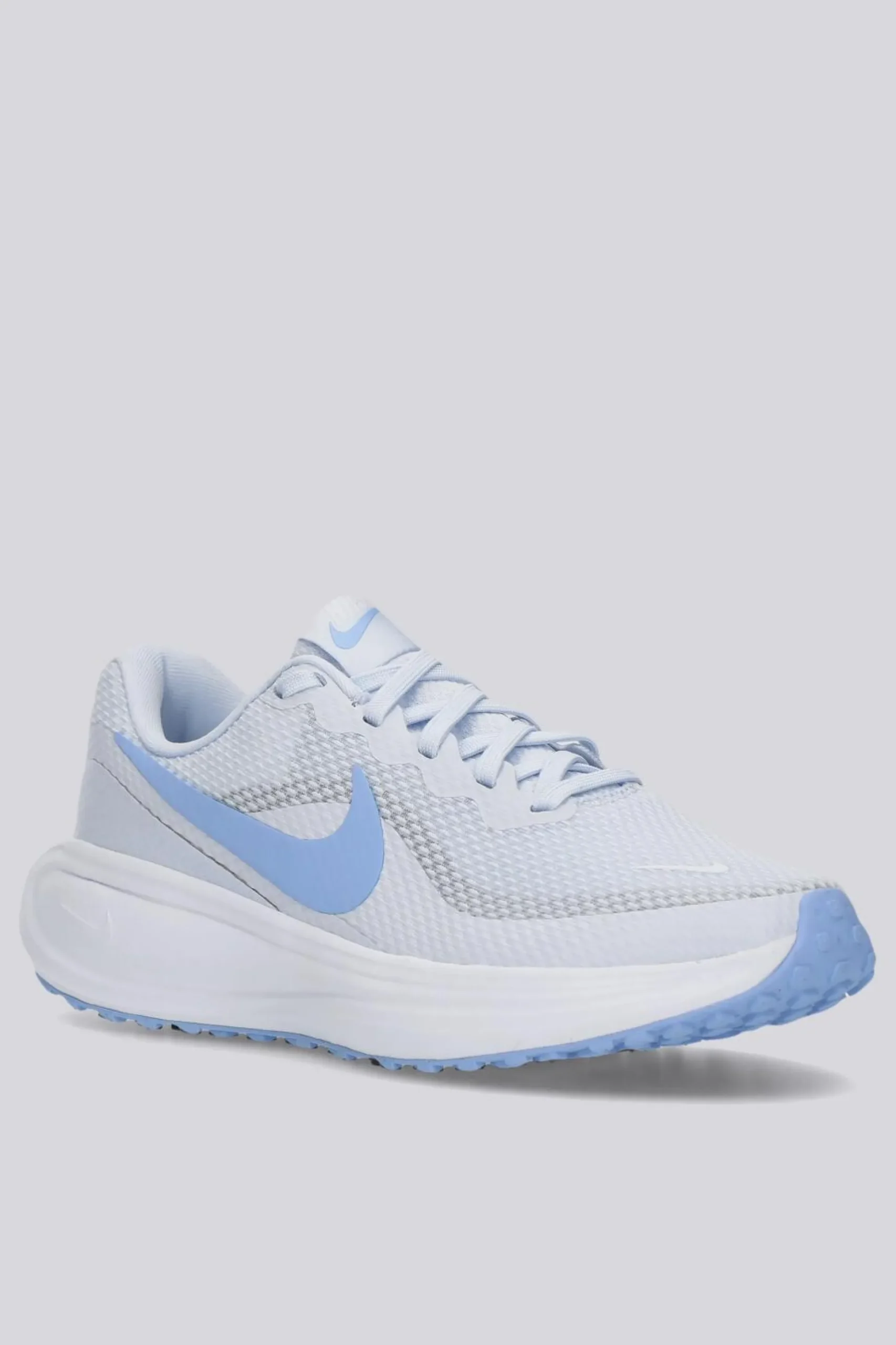 Nike Revolution 8