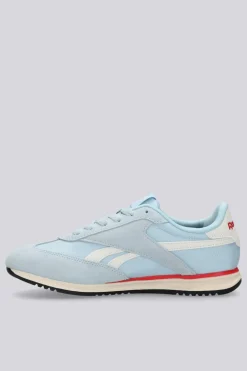 Reebok World 70