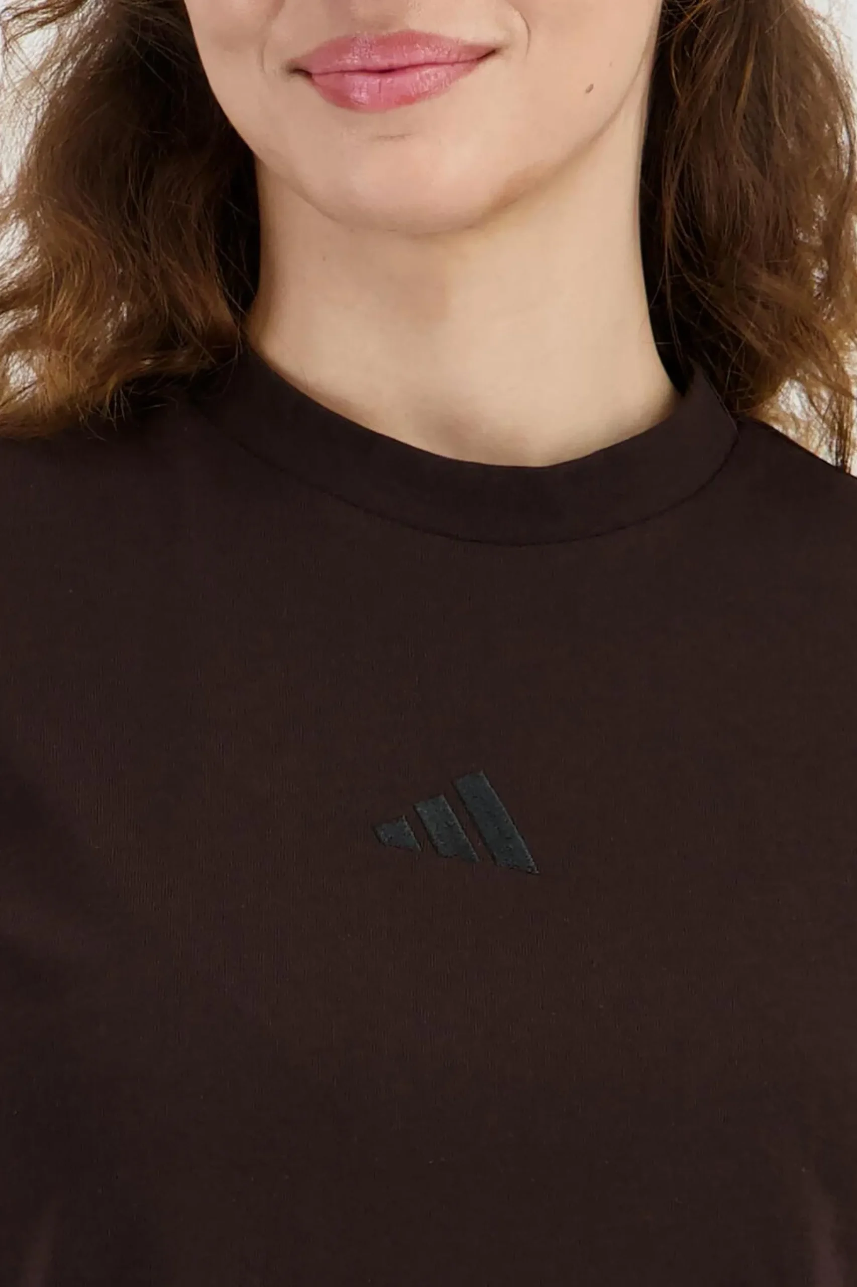 T-shirt adidas