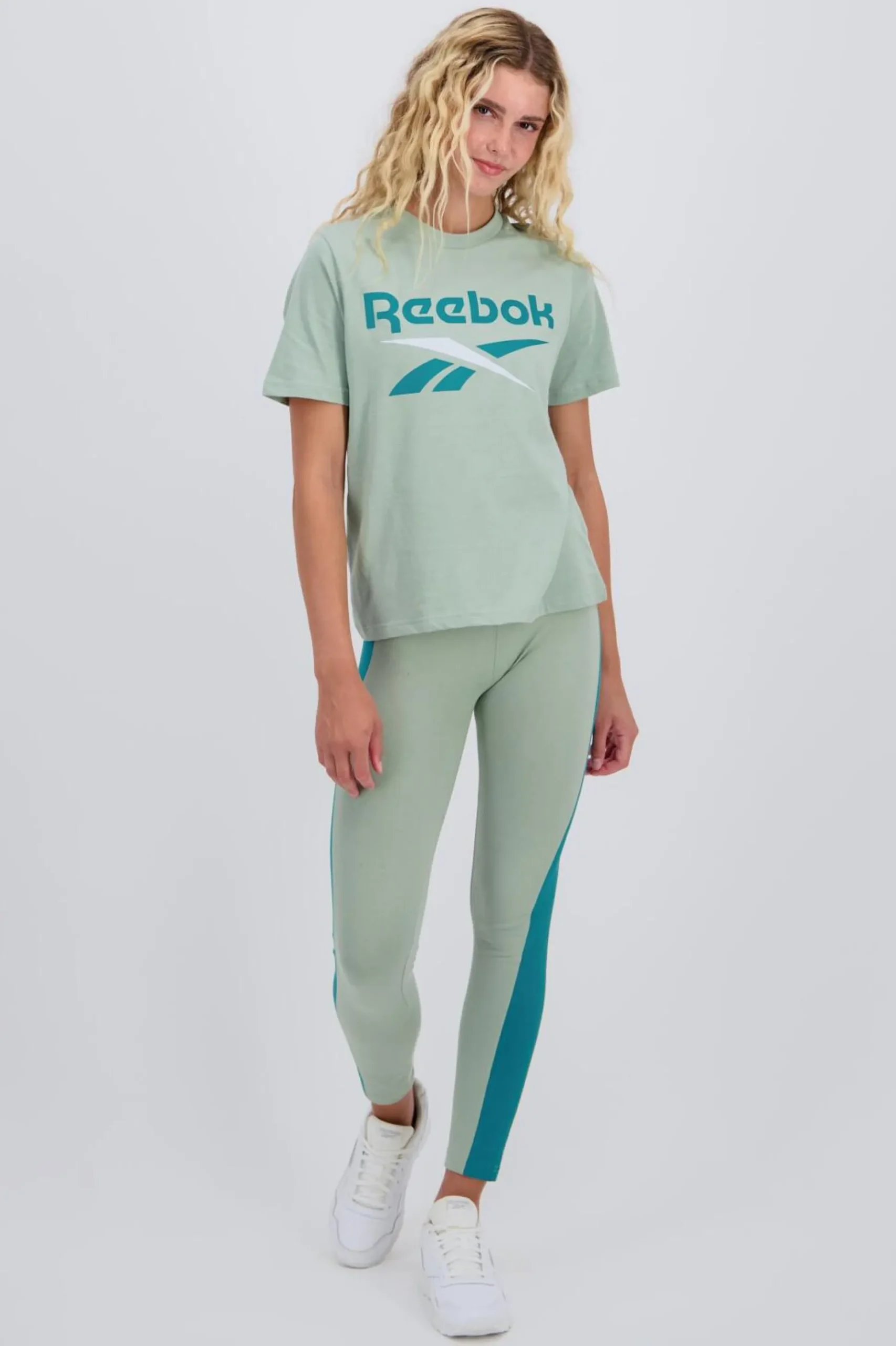 T-shirt Reebok